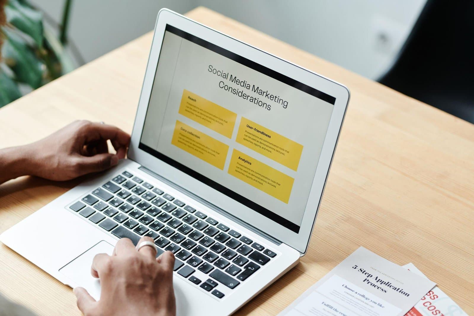 Your Social Content Now Belongs in Search Reporting